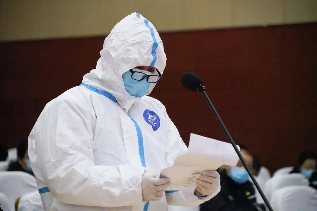 落马女干部陈育霞,被双开!她隐瞒入党前严重错误,还为谋取不正当利益给予国家工作人员以财物……