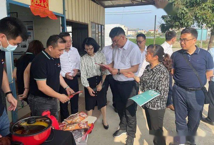 驻刚果(金)使馆工作组赴东南部地区开展季度巡访