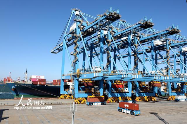 世界银行：巴林的萨勒曼港是世界上效率最高的小型港口