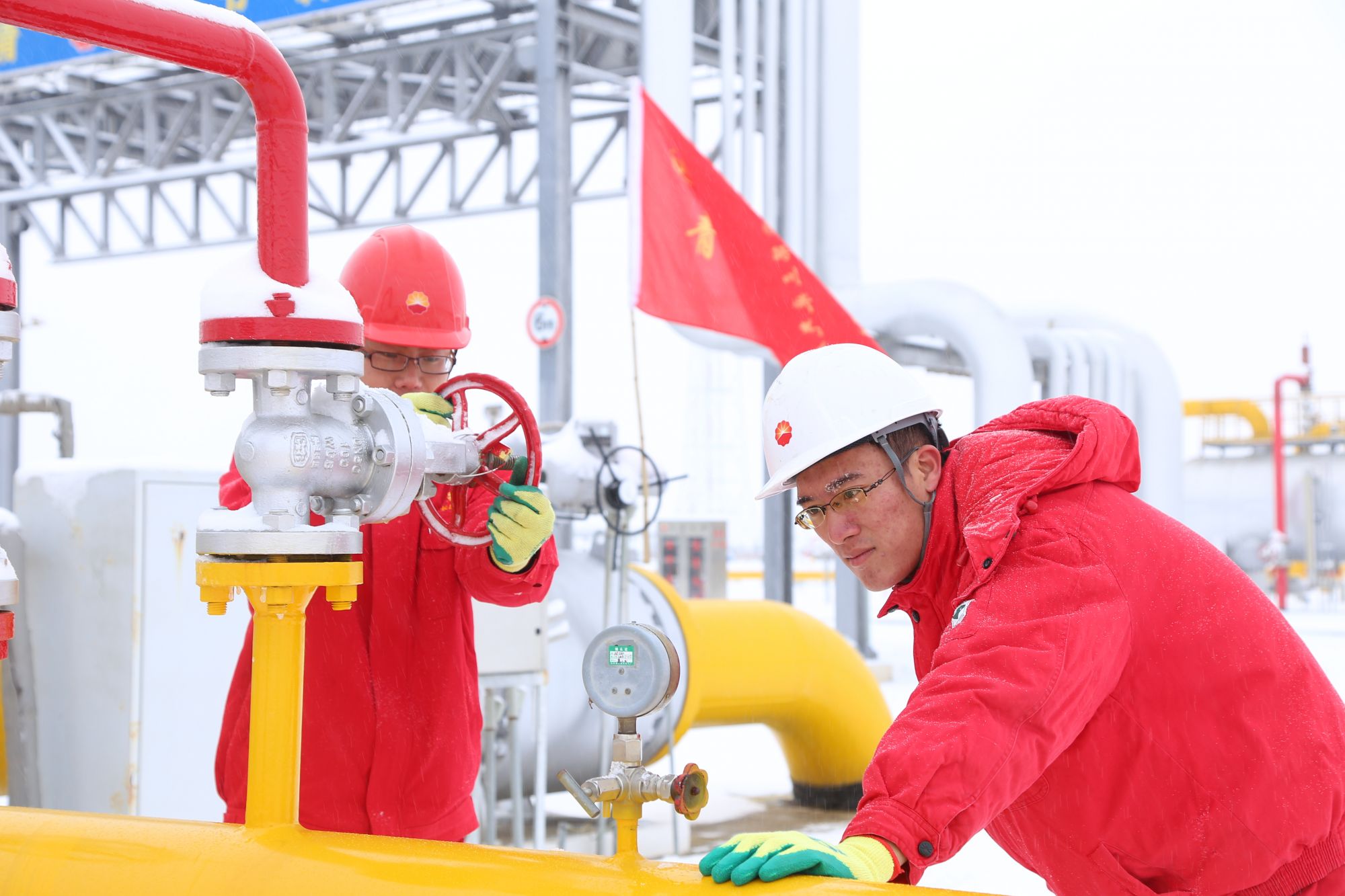 又有多家金租公司发行金融债,年内发债规模已超去年全年1.22倍