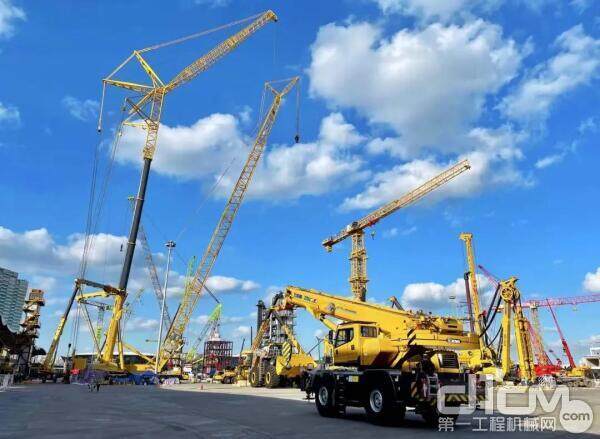 徐工机械:拟3.7785亿元投资徐工战新产投