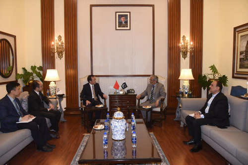 李柏军大使会见毛里塔尼亚经济与财政部长