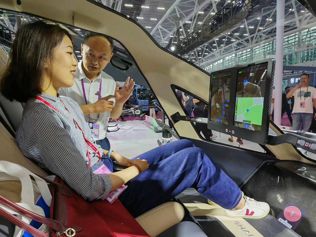 广交会上,中国新能源产业“百花齐放”