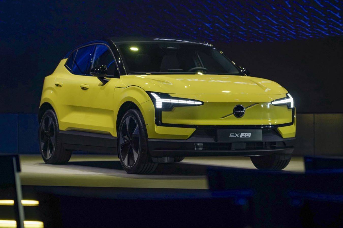 新能源汽车超快充,“卷”出新高度!