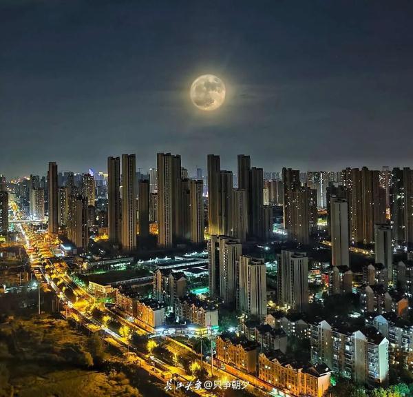 星空有约|年度最大满月还没看够?这组美图让你大饱眼福!