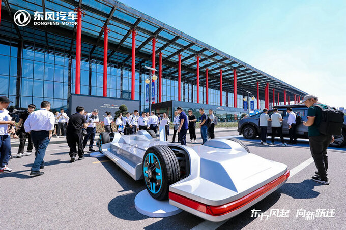东风股份:公司产品涵盖轻卡、小卡、专用车、工程自卸、VAN车、轻客、客车、城市公交及专用底盘