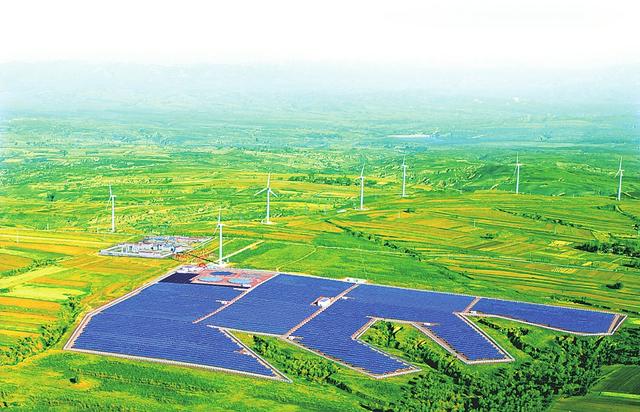 国家能源局:建设第一批大型风电光伏基地意义重大,确保年底前建成投产