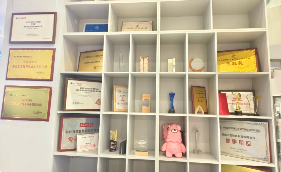 八部门:支持符合条件小微企业在新三板挂牌,规范成长后到北交所上市