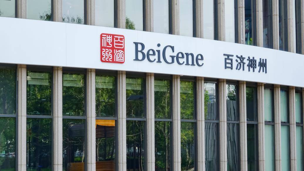 融创2025中期业绩：亏损收窄 文旅服务半年收入超56亿元