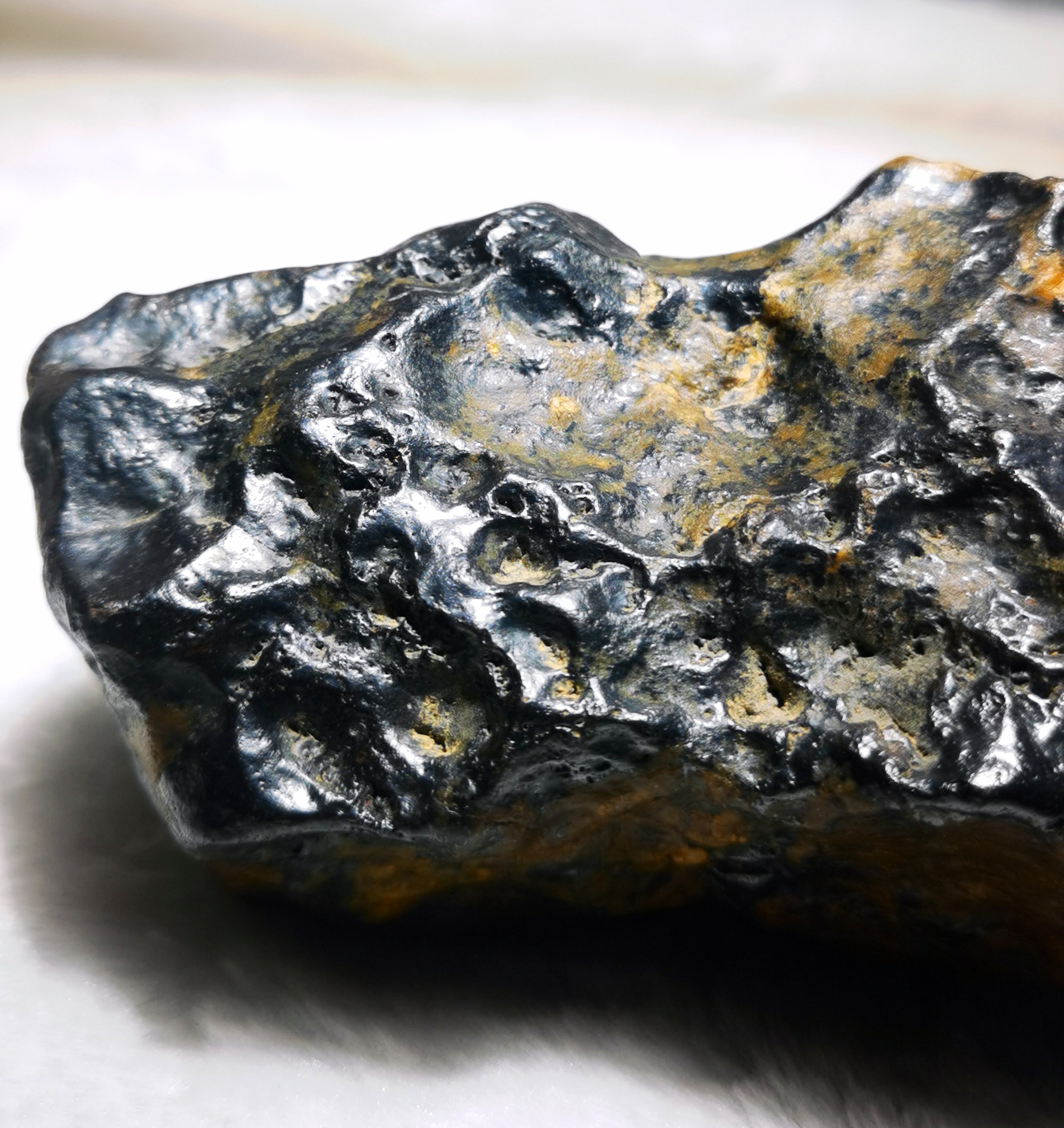 火星地幔中新发现揭示早期撞击史