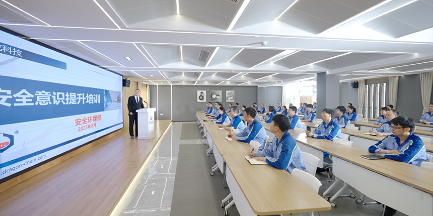 鼎龙科技(603004)2025年中报简析:营收净利润同比双双增长,公司应收账款体量较大