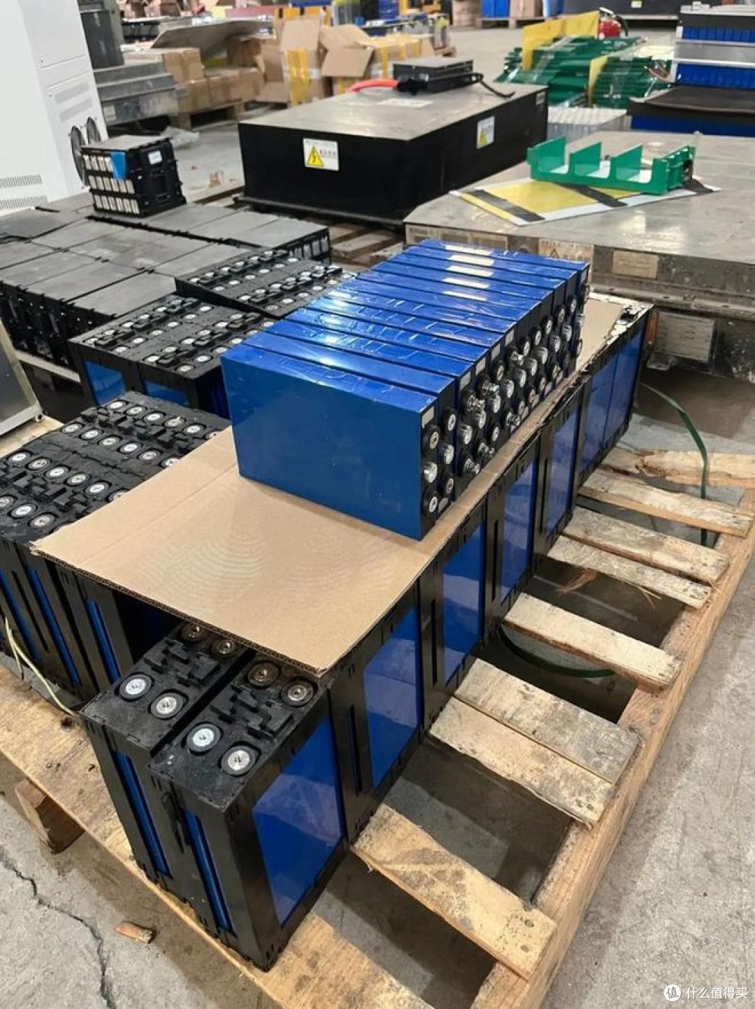 万润新能上半年营收增长50.49% ,磷酸铁锂累计出货量增九成