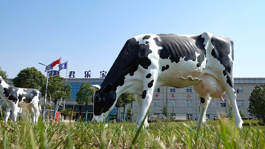 蒙牛乳业(02319.HK)11月7日回购40.00万股,耗资575.78万港元