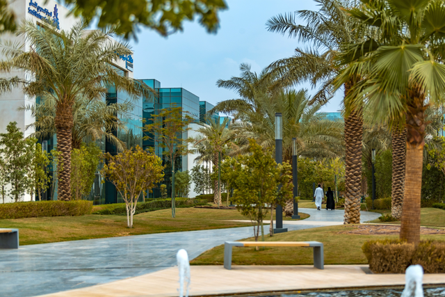 沙特已吸引675家跨国公司设立地区总部