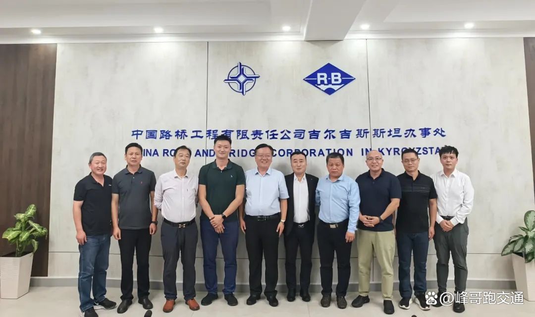 王毅将访问吉尔吉斯斯坦、乌兹别克斯坦、塔吉克斯坦并分别同三国外长举行战略对话