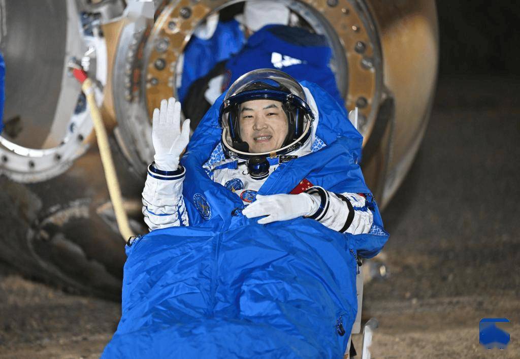 洞穴训练帮助航天员更好执行载人登月任务
