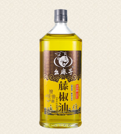 九成收入靠一瓶藤椒油,外埠市场拓展放缓,幺麻子IPO如何走出“单腿走路”困局?