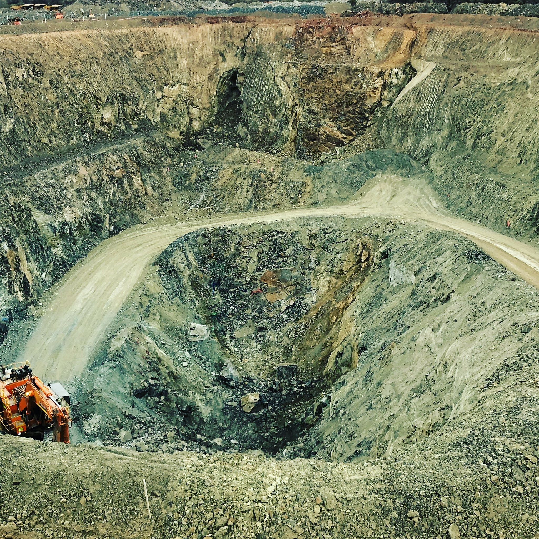 出资280亿元，矿业龙头收购大金矿！