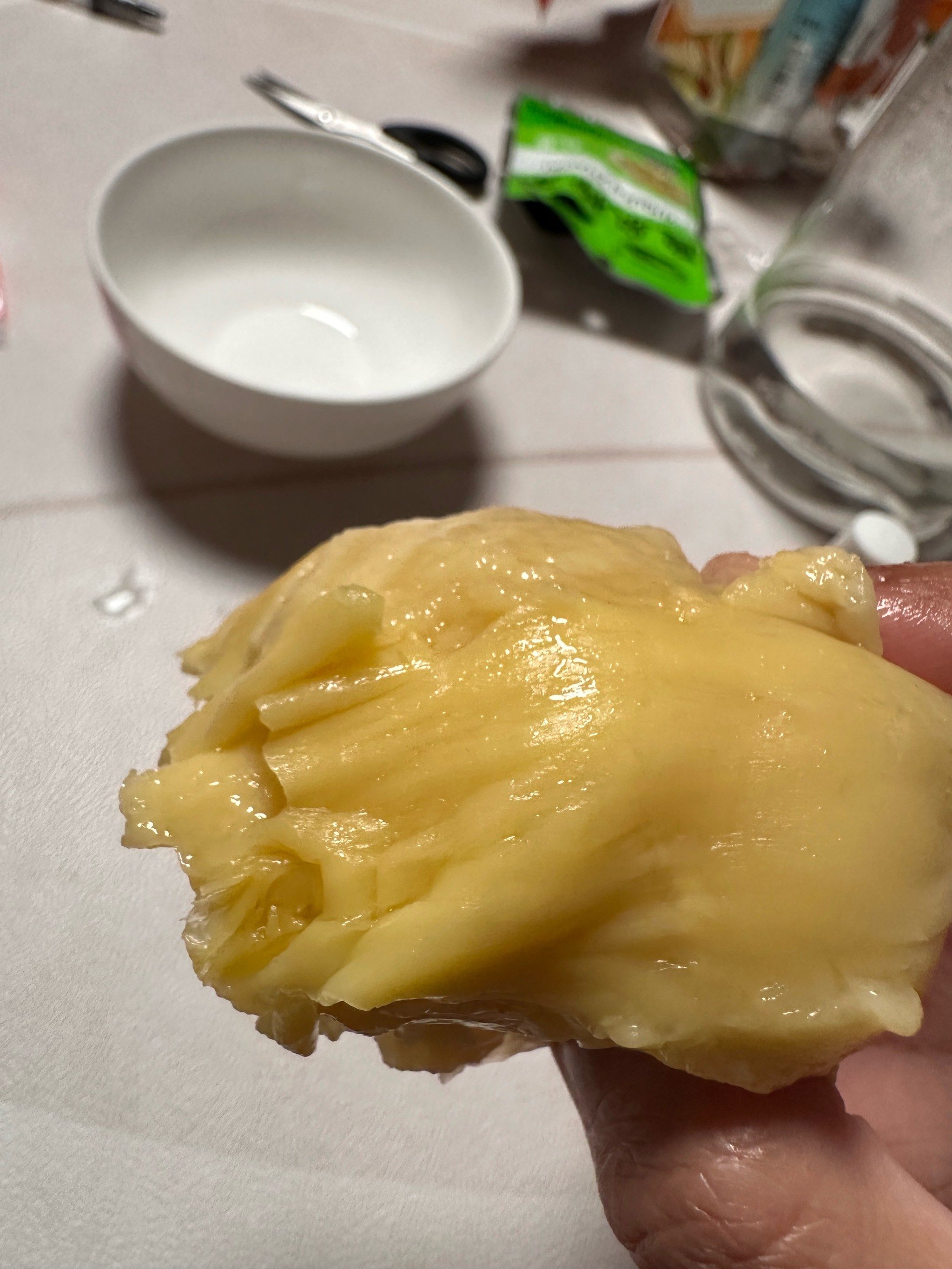 佳农股份(873048):拟出售全资子公司新疆浙佳农业开发有限公司82%股权给梅建国