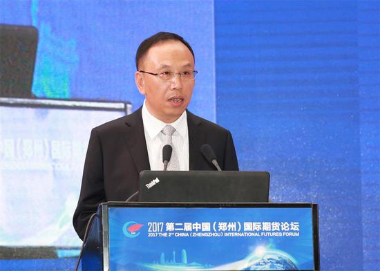 证监会党委部署启动树立和践行正确政绩观学习教育 健全有效防范和纠治政绩观偏差工作机制