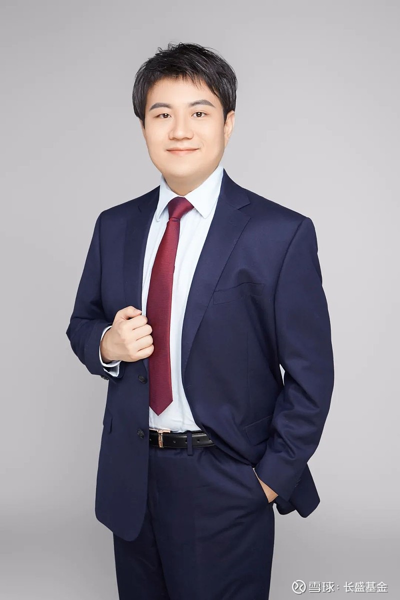 广发基金百亿老将卸任副总,明星产品业绩承压,投研转型承压前行