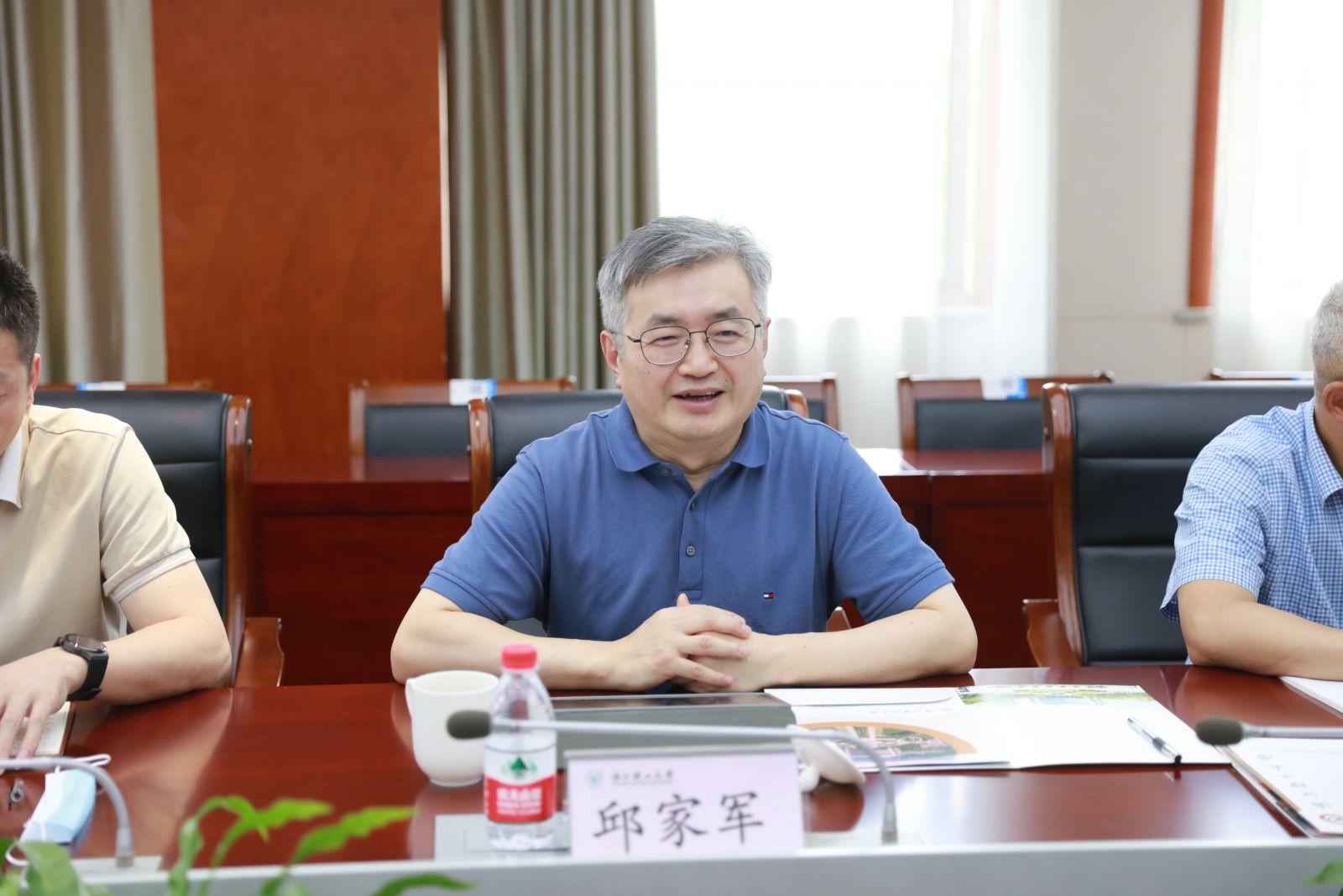 国邦医药董事长邱家军:从县城小厂到全国医药百强 双主业协同筑就医药动保全球产业版图