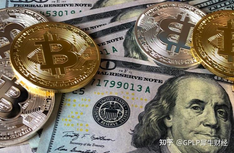 “光”爆发!公募基金百日业绩亮相,赛道博弈“冰火两重天”