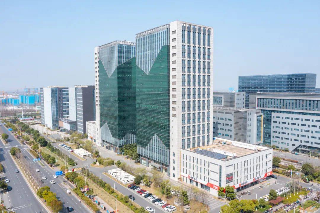 药石科技:浙江晖石生产基地多肽GMP中试车间项目目前已完成主体建设