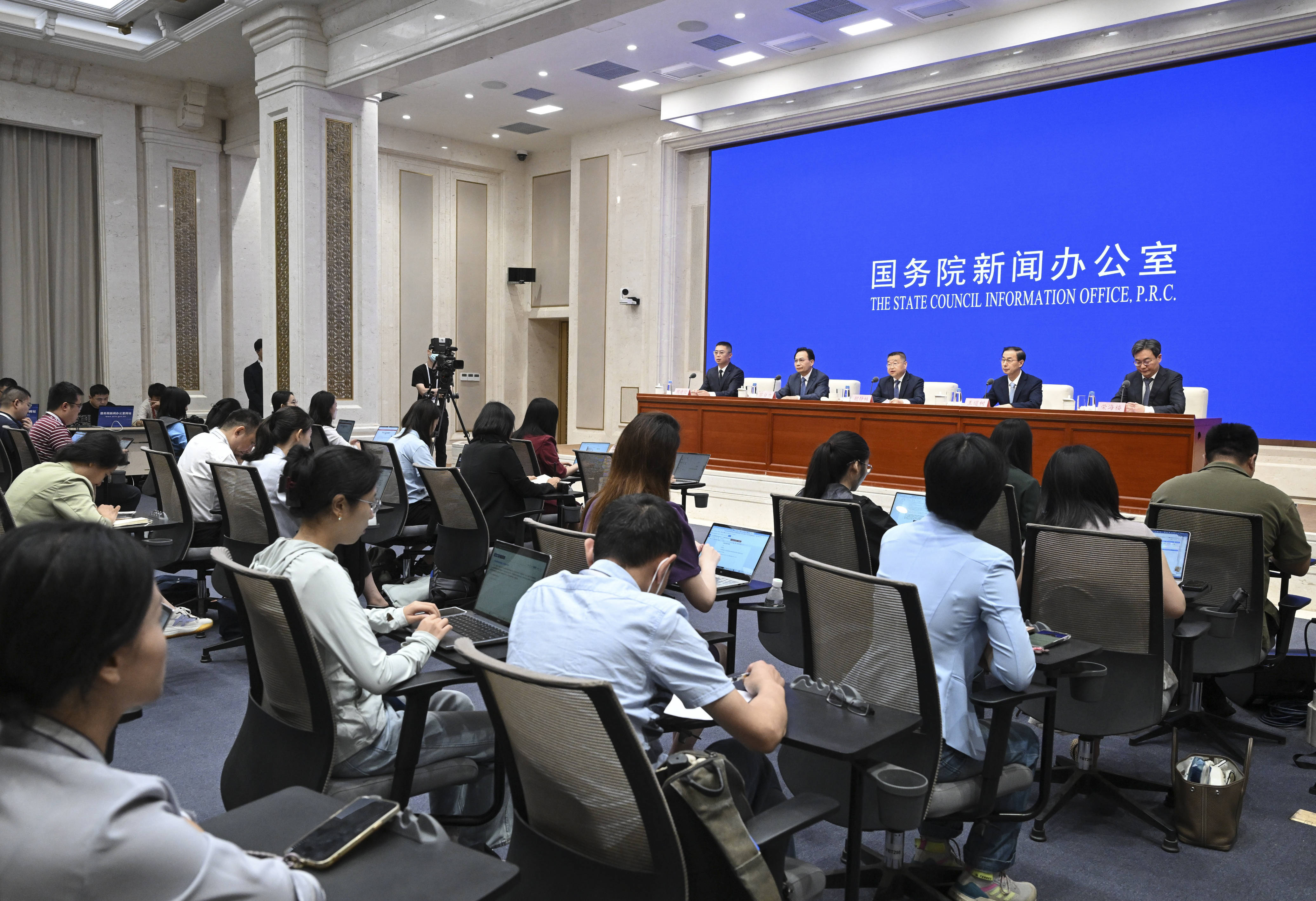 今日看点|国新办将举行会2026年中国网络文明大会有关情况新闻发布